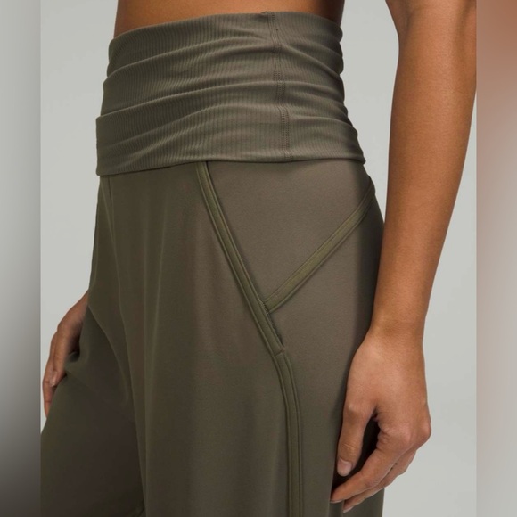 Lululemon Align Ribbed Waist Cropped Jogger – Carob Brown Sz 6 NWOT Rare Color - Picture 4 of 9